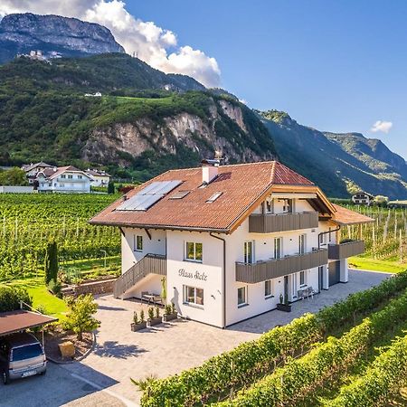 Bed and Breakfast Haus Stolz Аппиано-Сулла-Страда-дель-Вино Экстерьер фото