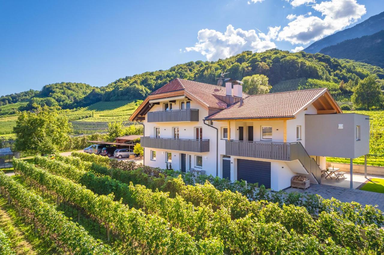 Bed and Breakfast Haus Stolz Аппиано-Сулла-Страда-дель-Вино Экстерьер фото