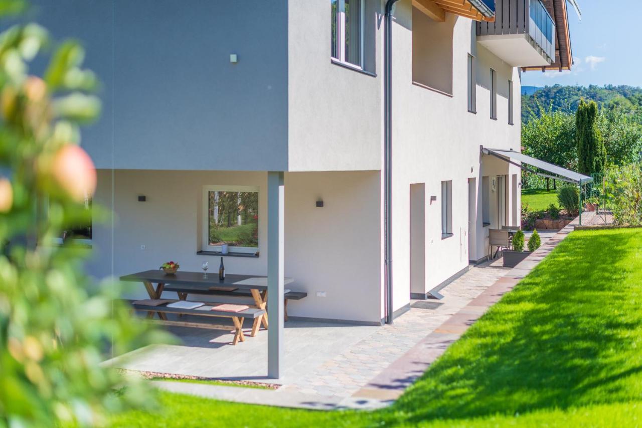 Bed and Breakfast Haus Stolz Аппиано-Сулла-Страда-дель-Вино Экстерьер фото